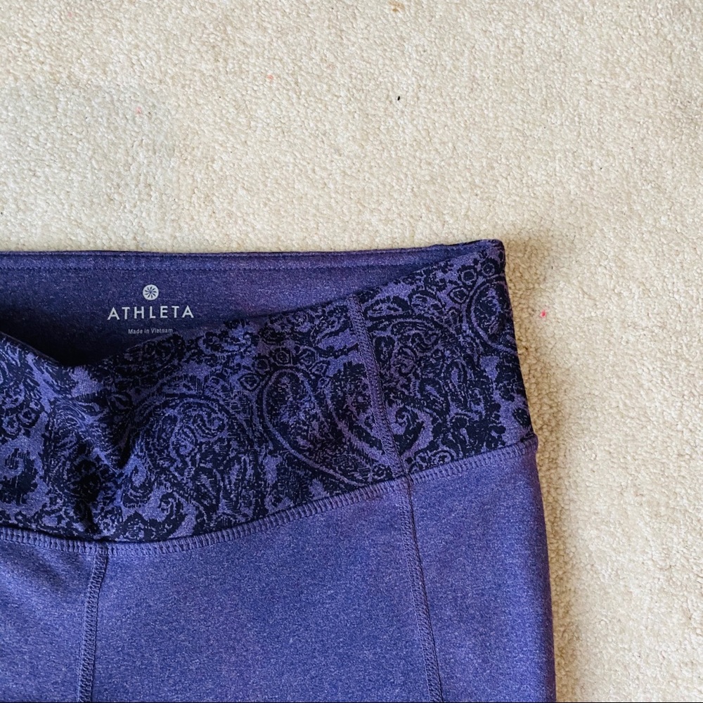 NWOT Athleta purple paisley crop leggings